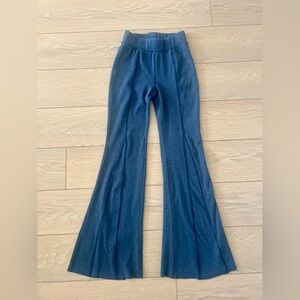 Free people movement ribbed flares blue size xs
